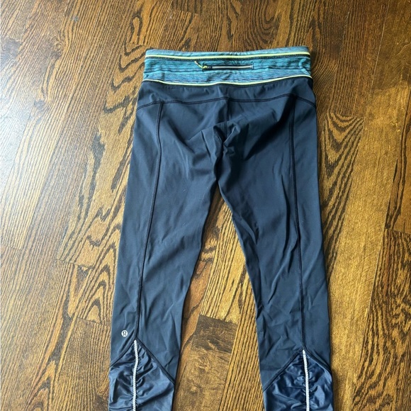 EUC lululemon pace queen tight - Picture 3 of 8